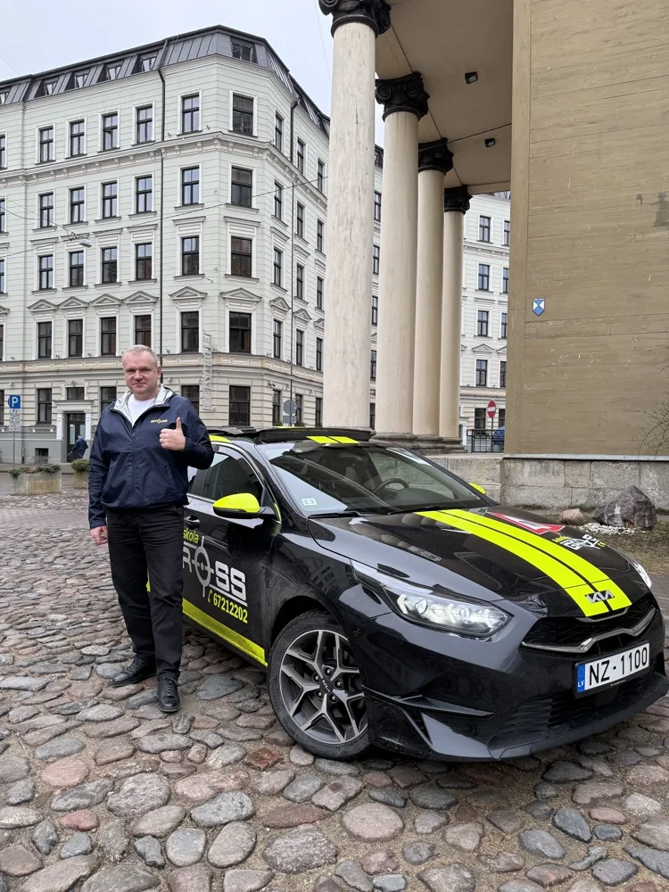 Feldmanis Sandijs - vecākais instruktors